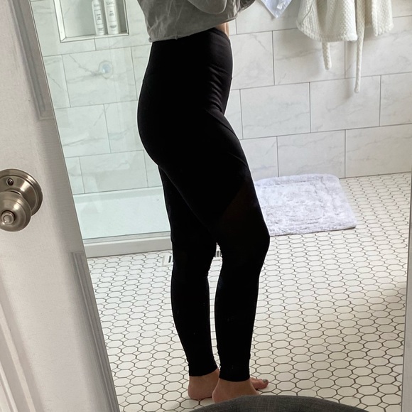 Forever 21 Mesh High-Rise Active Leggings - Picture 4 of 8